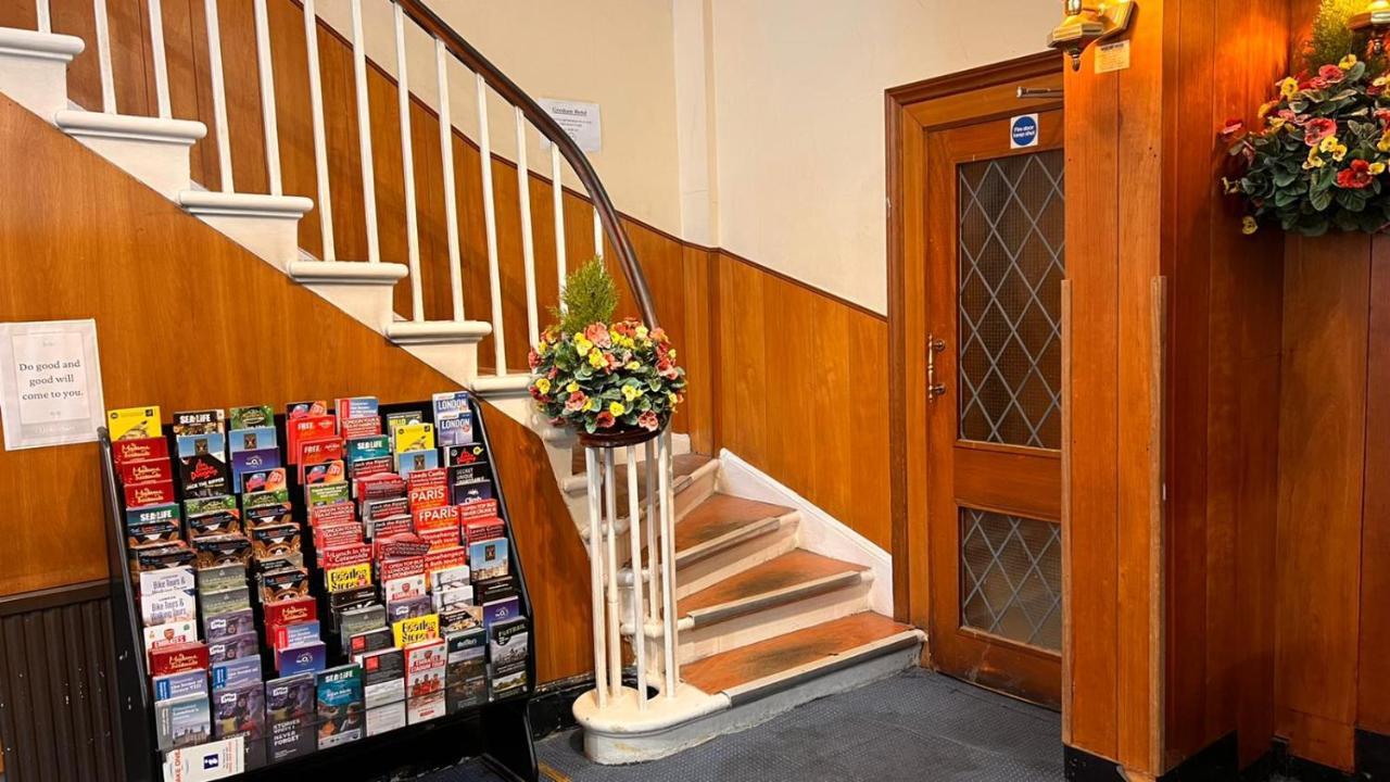 Gresham Hotel Bloomsbury Лондон Екстер'єр фото