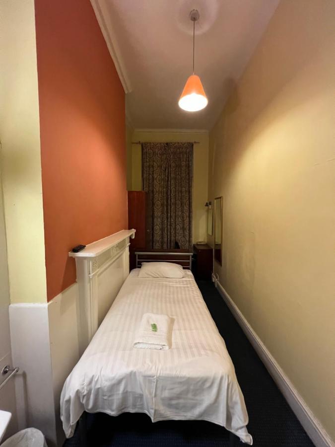 Gresham Hotel Bloomsbury Лондон Екстер'єр фото