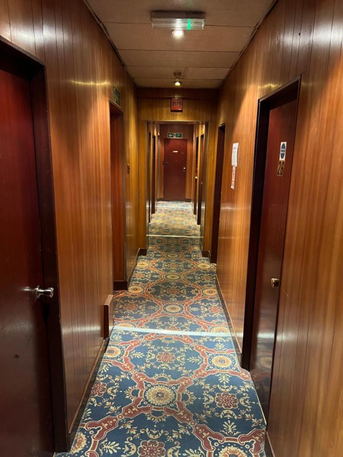 Gresham Hotel Bloomsbury Лондон Екстер'єр фото