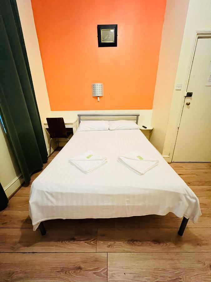 Gresham Hotel Bloomsbury Лондон Екстер'єр фото