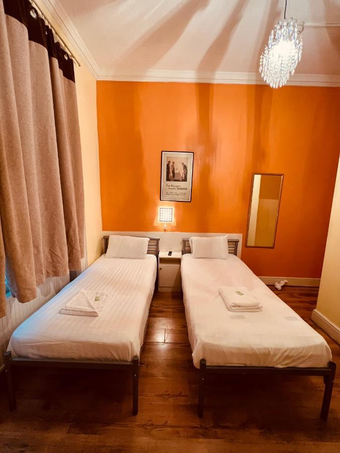 Gresham Hotel Bloomsbury Лондон Екстер'єр фото